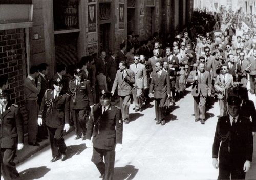 Corteggio con il Corpo dei Valletti del Comune PRATO anni Cinquanta.