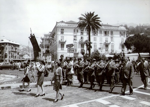 La Chiti sfila per le vie di Rapallo 1967.